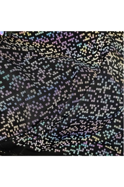 DG-CW Holographic Reflective Printed Fabric; English Letter Print; Holographic Reflective Fabric; Printed Reflective Fabric; Size: Width 1.37m; Thickness: 0.5mm; Base Fabric: 100% Polyester / Polyester-Cotton / Polyester-Spandex; Reflectivity: 330-450 cd/ back view